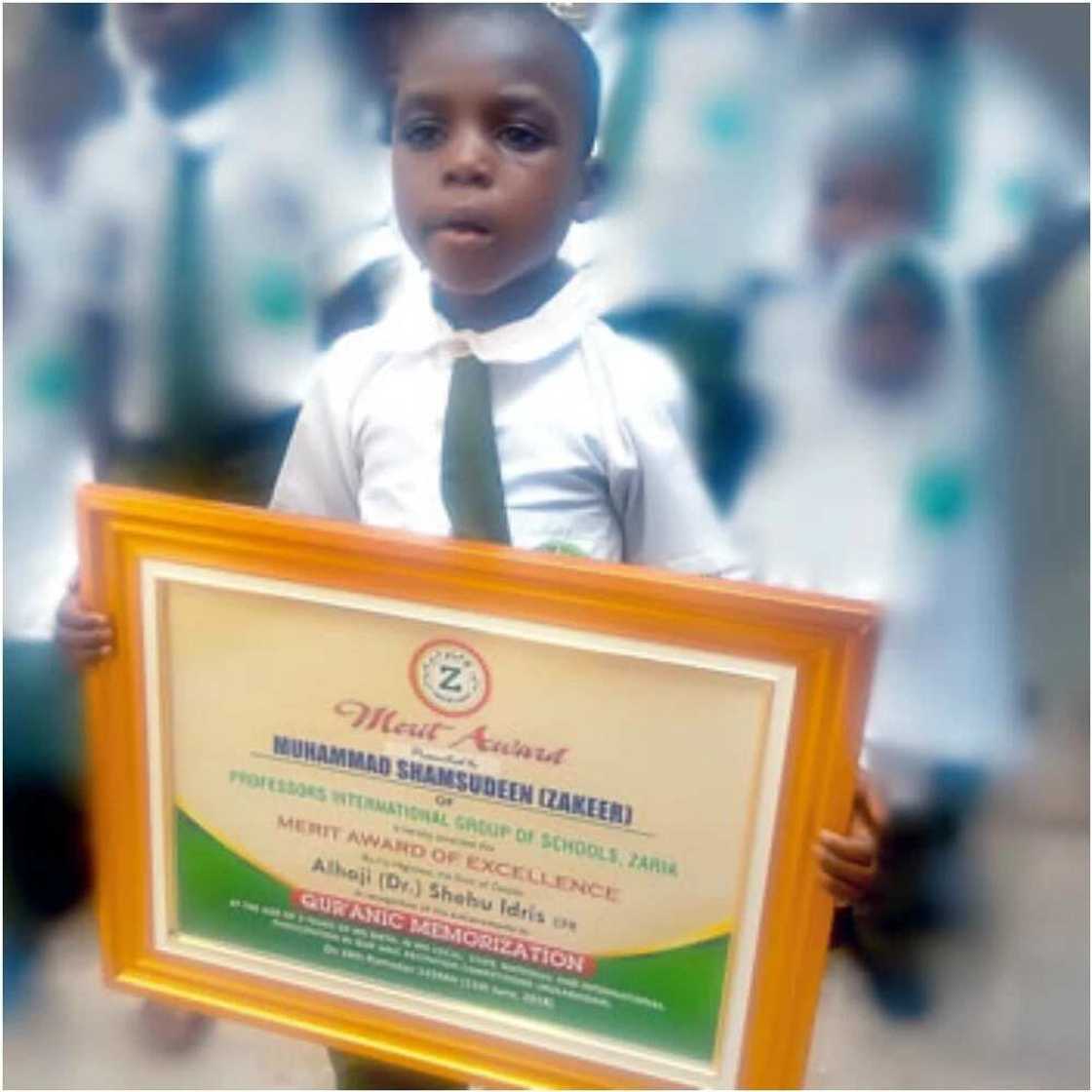 Emir honours schoolboy for memorising Qur’an at 3 Emir honours schoolboy for memorising Qur’an at 3