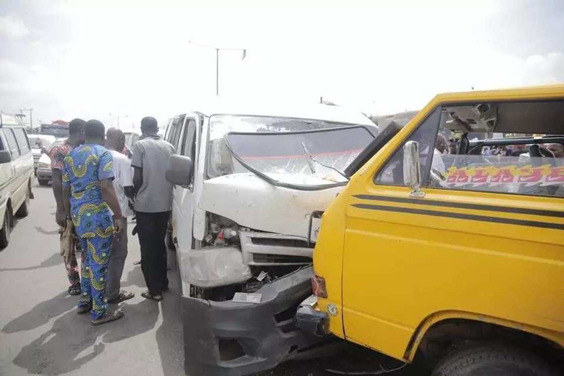 Yanzu Yanzu: Bayan fashewar Tanka, wani hatsarin ya sake faruwa a gadar Otedola Yanzu Yanzu: Bayan fashewar Tanka, wani hatsarin ya sake faruwa a gadar Otedola