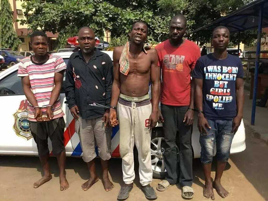RRS arrests 5 suspected robbers in Lagos for New Years Eve theft RRS arrests 5 suspected robbers in Lagos for New Years Eve theft