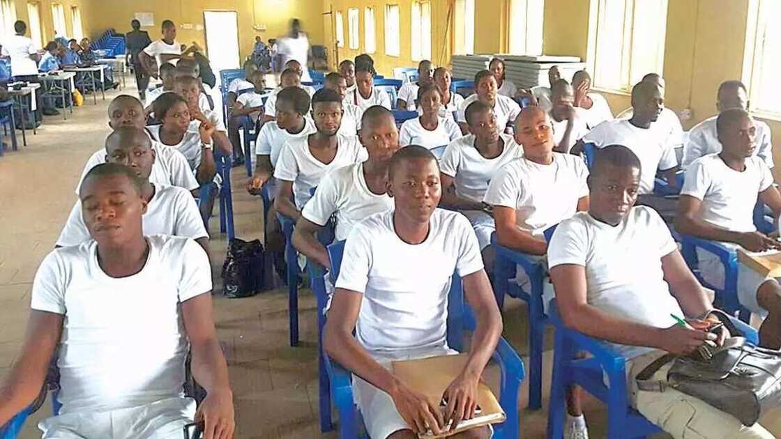Daukar ma’aikata: Hukumar yan sanda ta saki sunayen mutane 5,253 da suka yi nasara a fadin kasar Daukar ma’aikata: Hukumar yan sanda ta saki sunayen mutane 5,253 da suka yi nasara a fadin kasar