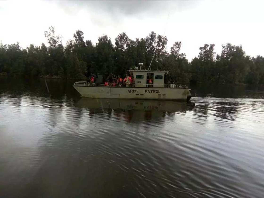 Photos: Nigerian soldiers prepare for operation in Niger Delta