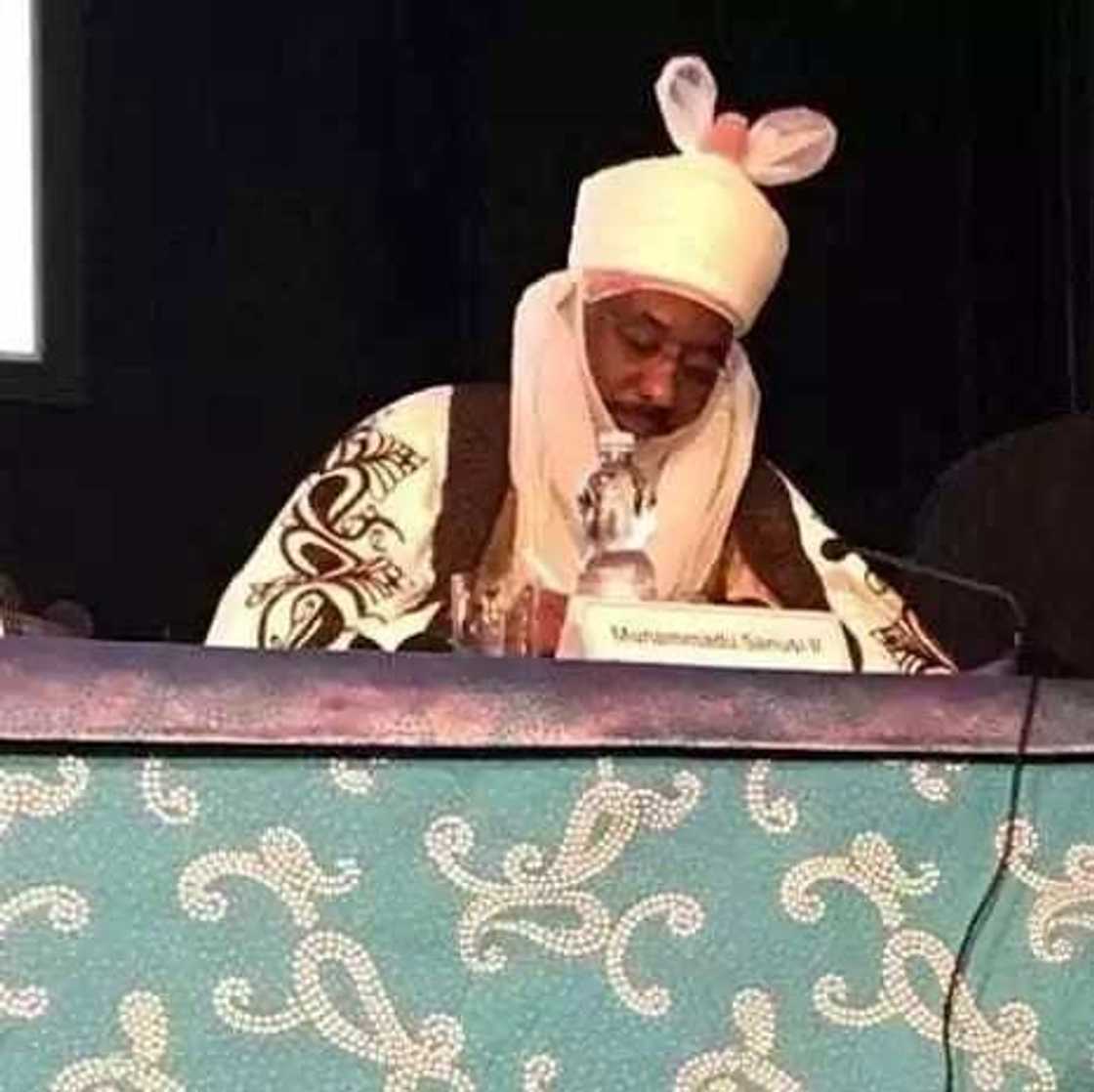 Sarki Muhammadu Sunusi II ya gana da Fafaroma Sarki Muhammadu Sunusi II ya gana da Fafaroma