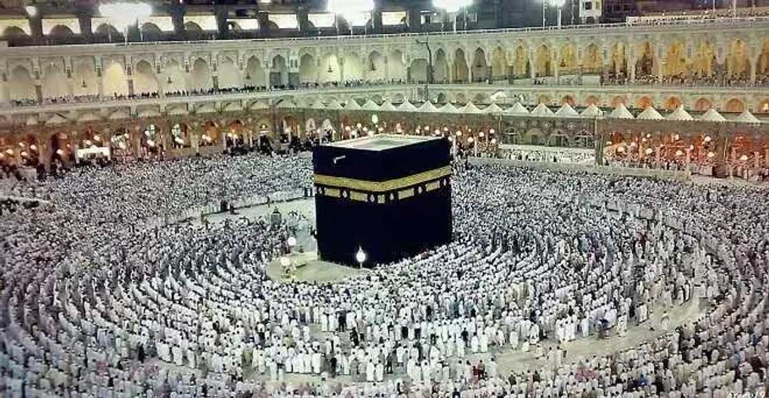 Mahajjacin Najeriya ya mayar da kudi N485,000 da ya tsinta cikin bayi a Makkah