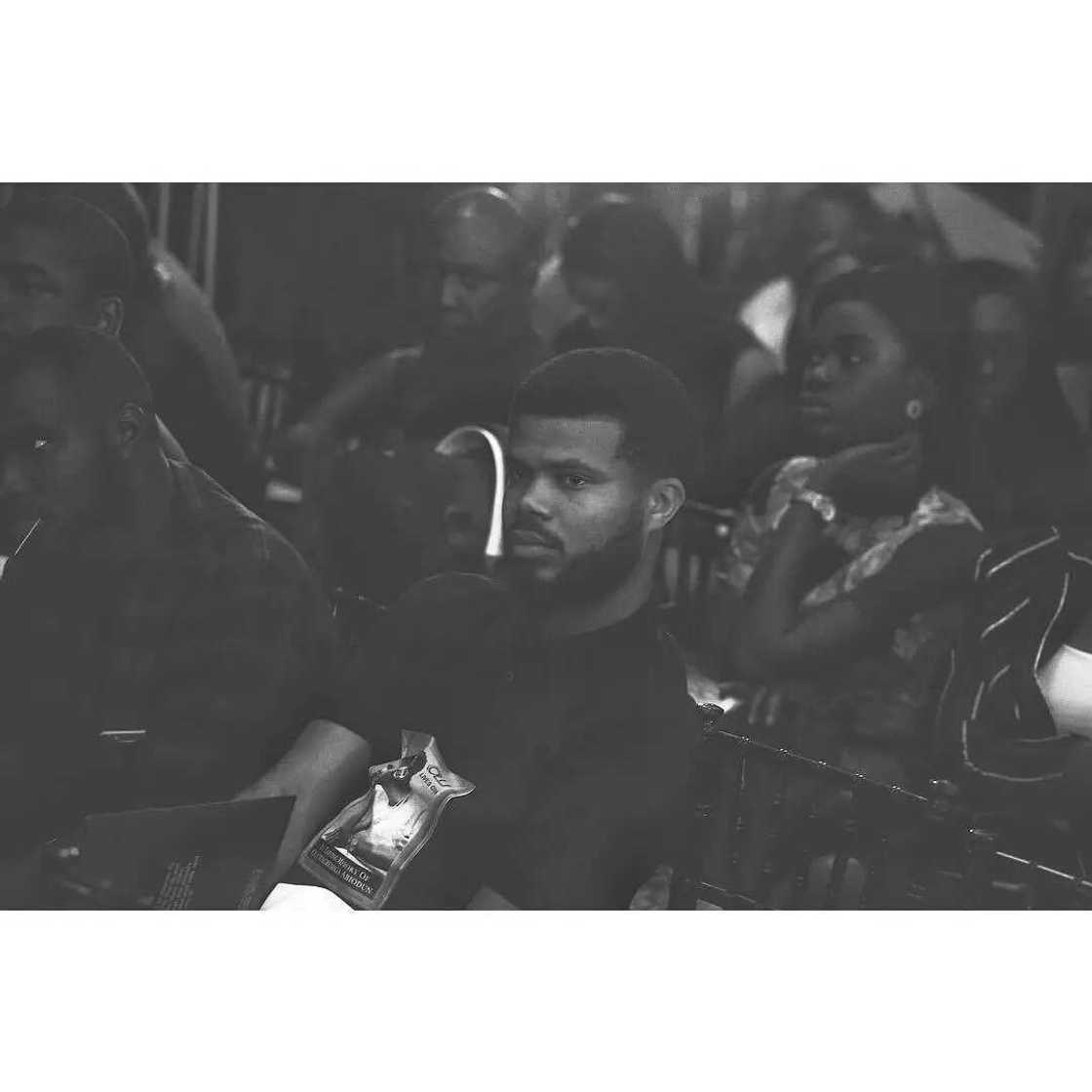 Friends, family mourn DJ Olu at his candlelight service Friends, family mourn DJ Olu at his candlelight service