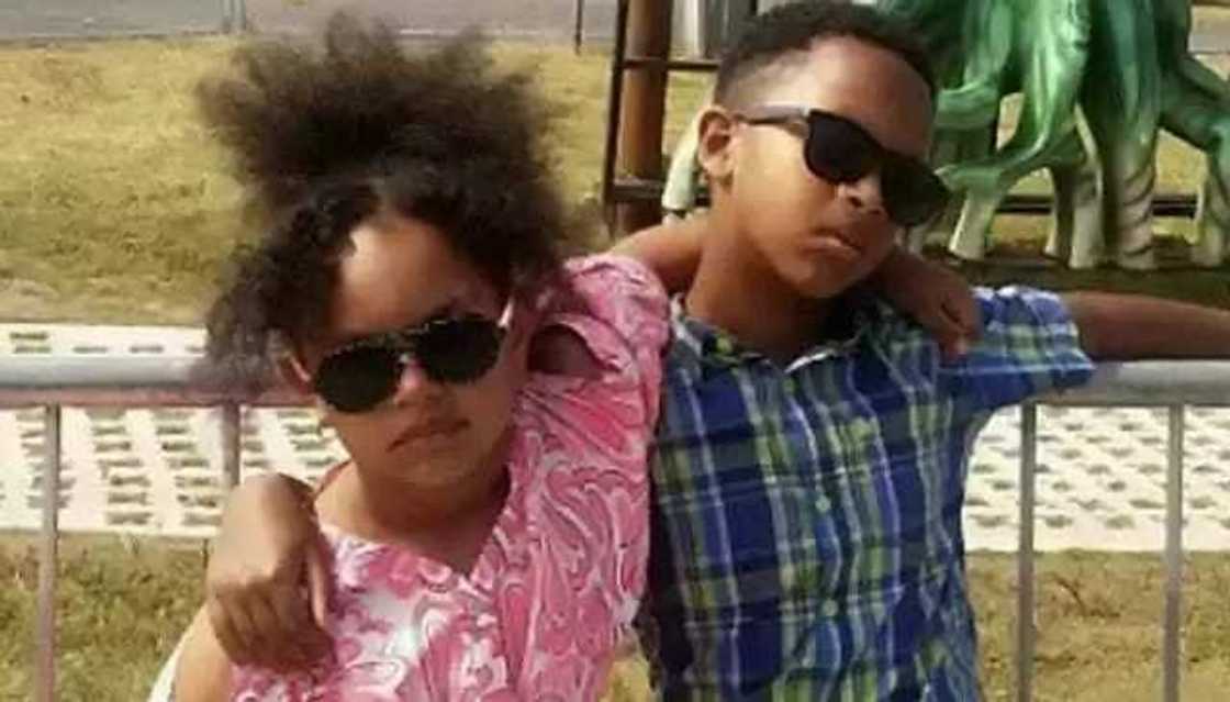 Rashin Imani: Uba ya banka ma ýaýansa mace da namiji wuta (Hotuna) Rashin Imani: Uba ya banka ma ýaýansa mace da namiji wuta (Hotuna)