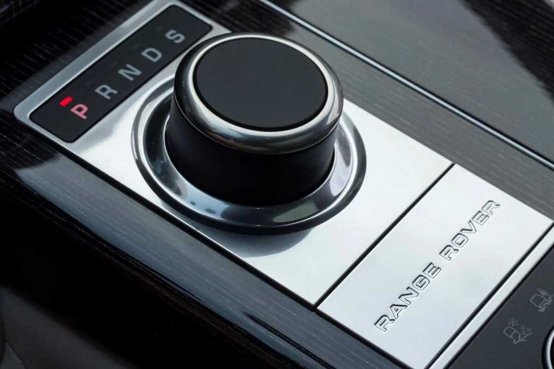 How to drive an automatic car economically? How to drive an automatic car economically?