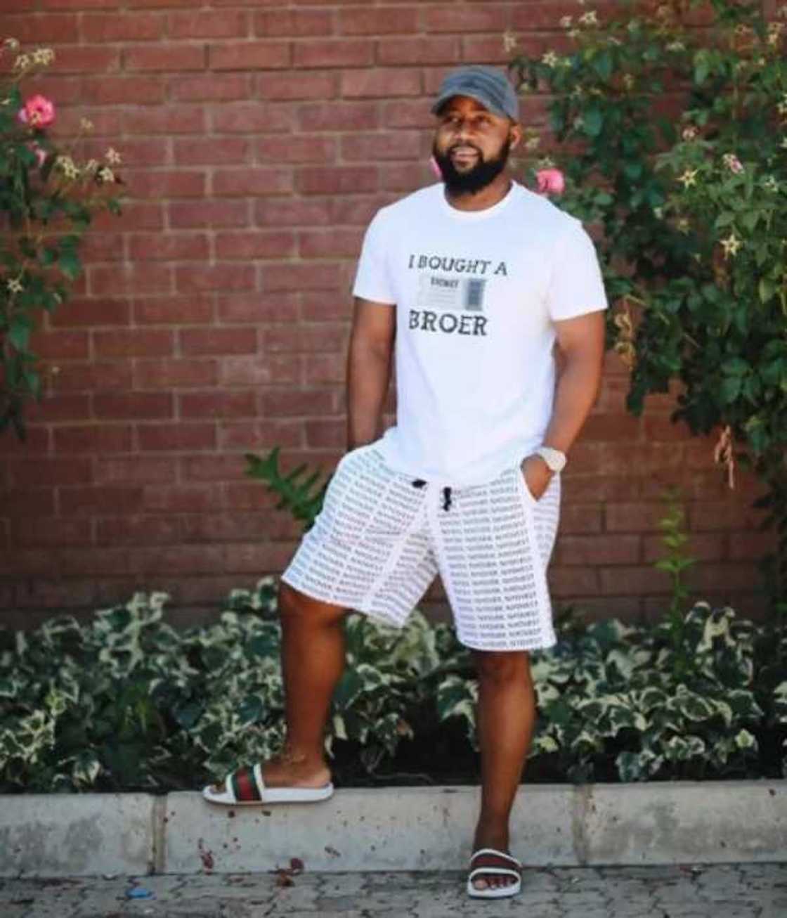 Married woman begs Cassper Nyovest to 'fertilize' her as he lands in Nigeria Married woman begs Cassper Nyovest to 'fertilize' her as he lands in Nigeria
