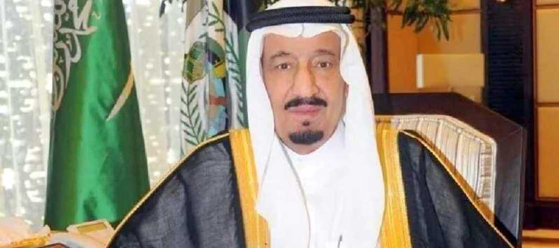 Saudi za ta fara yi wa masu zuwa ziyarar kasa mai tsarki biza