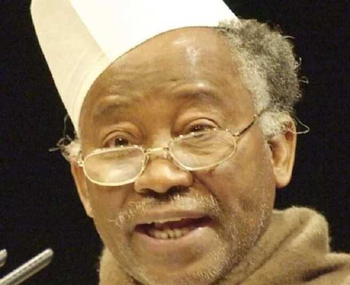 Kungiyar Dattawan Arewa ta naɗa Alhaji Sani Zangon Daura a matsayin sabon shugabanta Kungiyar Dattawan Arewa ta naɗa Alhaji Sani Zangon Daura a matsayin sabon shugabanta