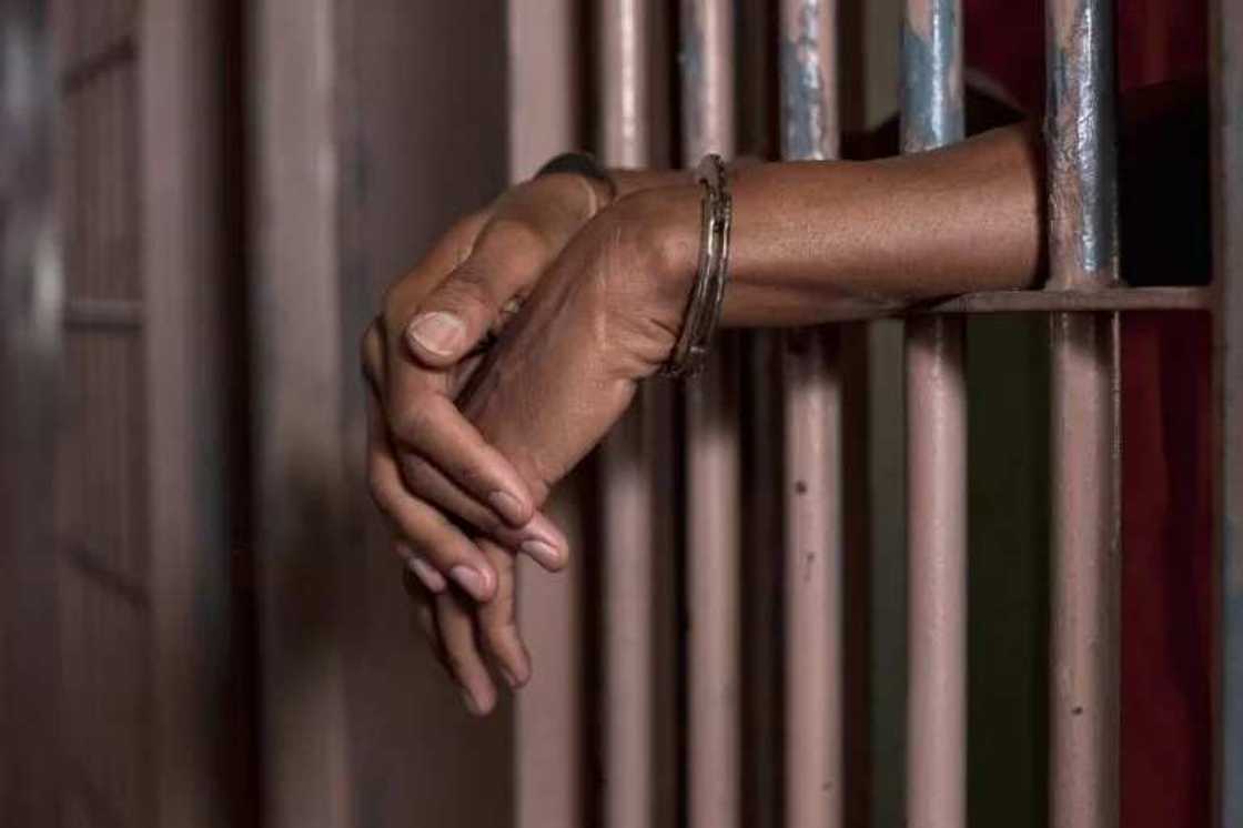 An damke maigadi dan shekara 63 ya zakkewa 'yar shekara 3 An damke maigadi dan shekara 63 ya zakkewa 'yar shekara 3