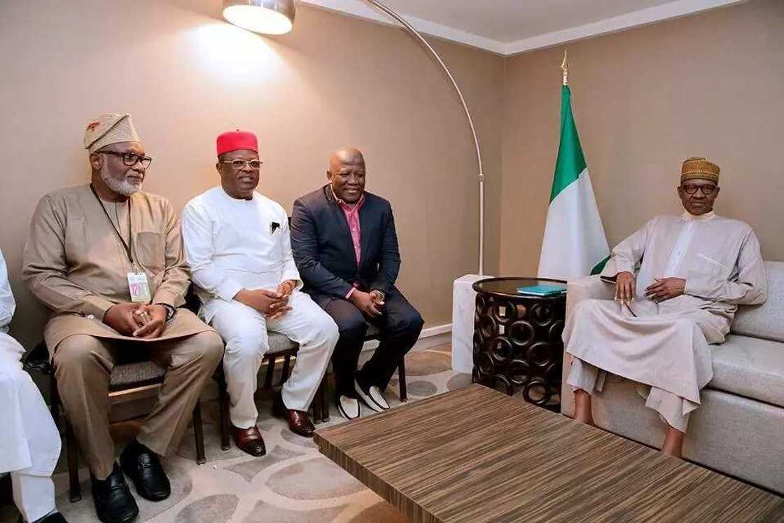 President Buhari receives briefing ahead of UN debate in New York (photos) President Buhari receives briefing ahead of UN debate in New York (photos)