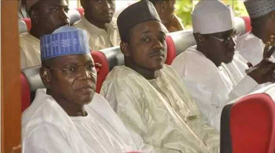 Tsohon kwamishinan Jigawa Baba Santali ya koma Jam'iyyar APC Tsohon kwamishinan Jigawa Baba Santali ya koma Jam'iyyar APC