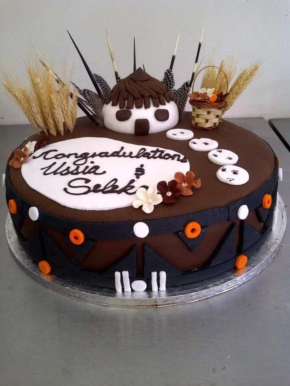 Wedding anniversary cake with names in Africa style Wedding anniversary cake with names in Africa style