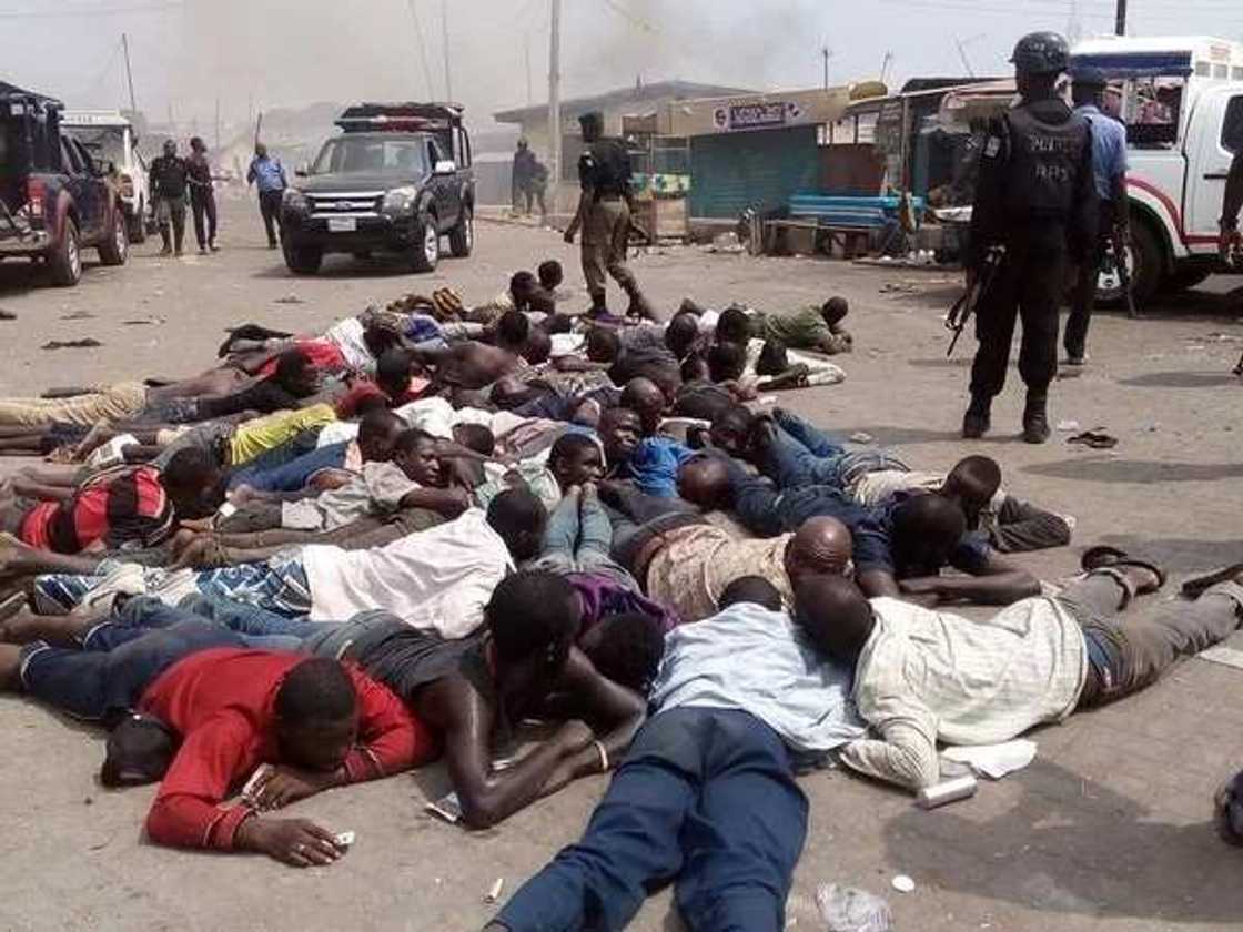 BREAKING: Riot in Lagos, 6 killed, security operatives wade-in BREAKING: Riot in Lagos, 6 killed, security operatives wade-in