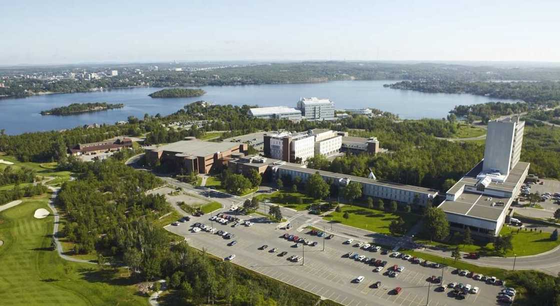 Laurentian University Laurentian University