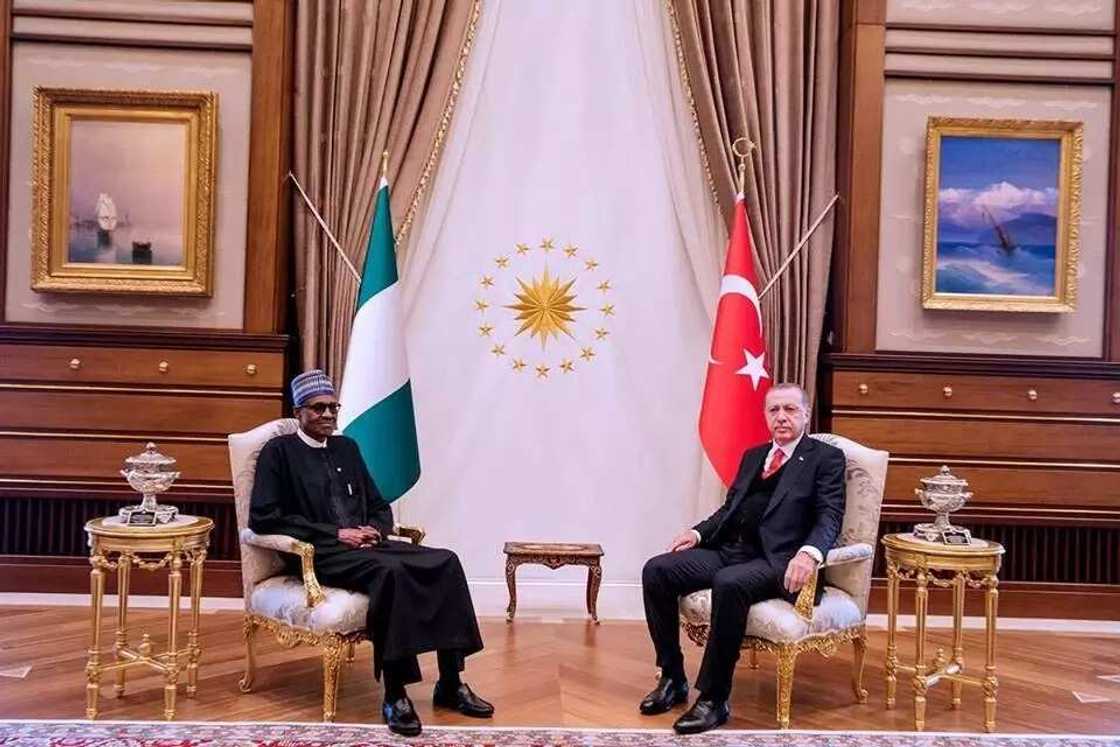 Buhari ya ziyarci kabarin wanda ya kafa kasar Turkiyya, ya kuma gana da Erdogan (hotuna)