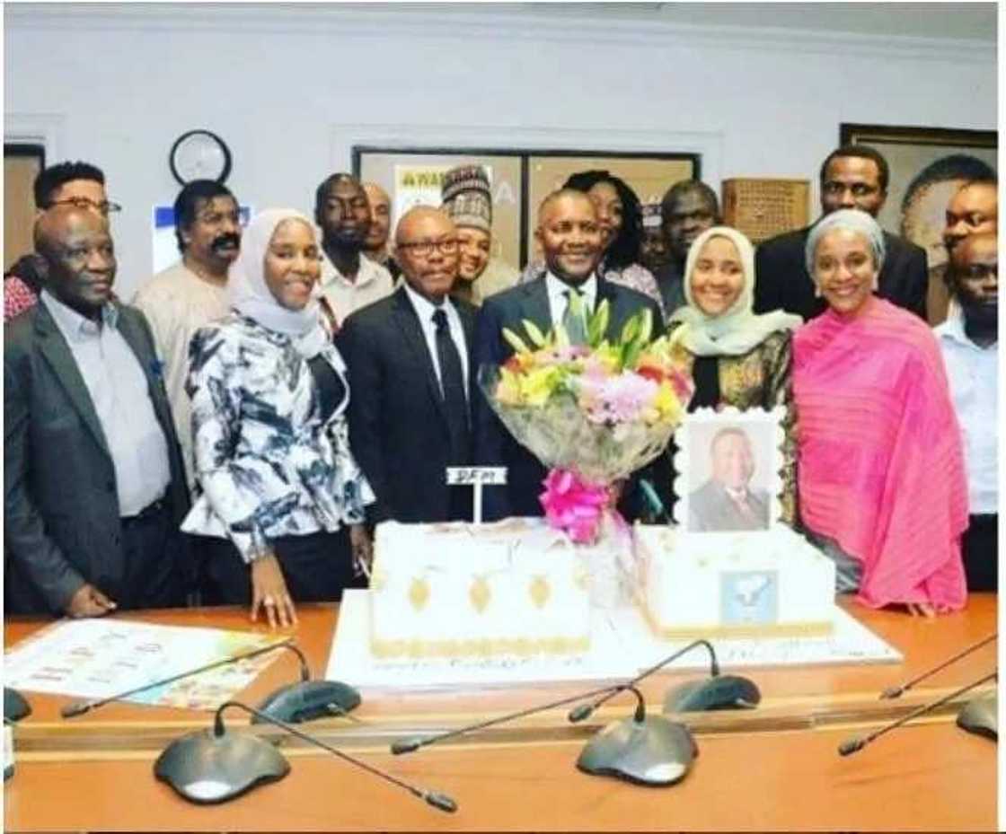 Hotuna masu kayatarwa daga bikin cikar Dangote shekaru 61 Hotuna masu kayatarwa daga bikin cikar Dangote shekaru 61