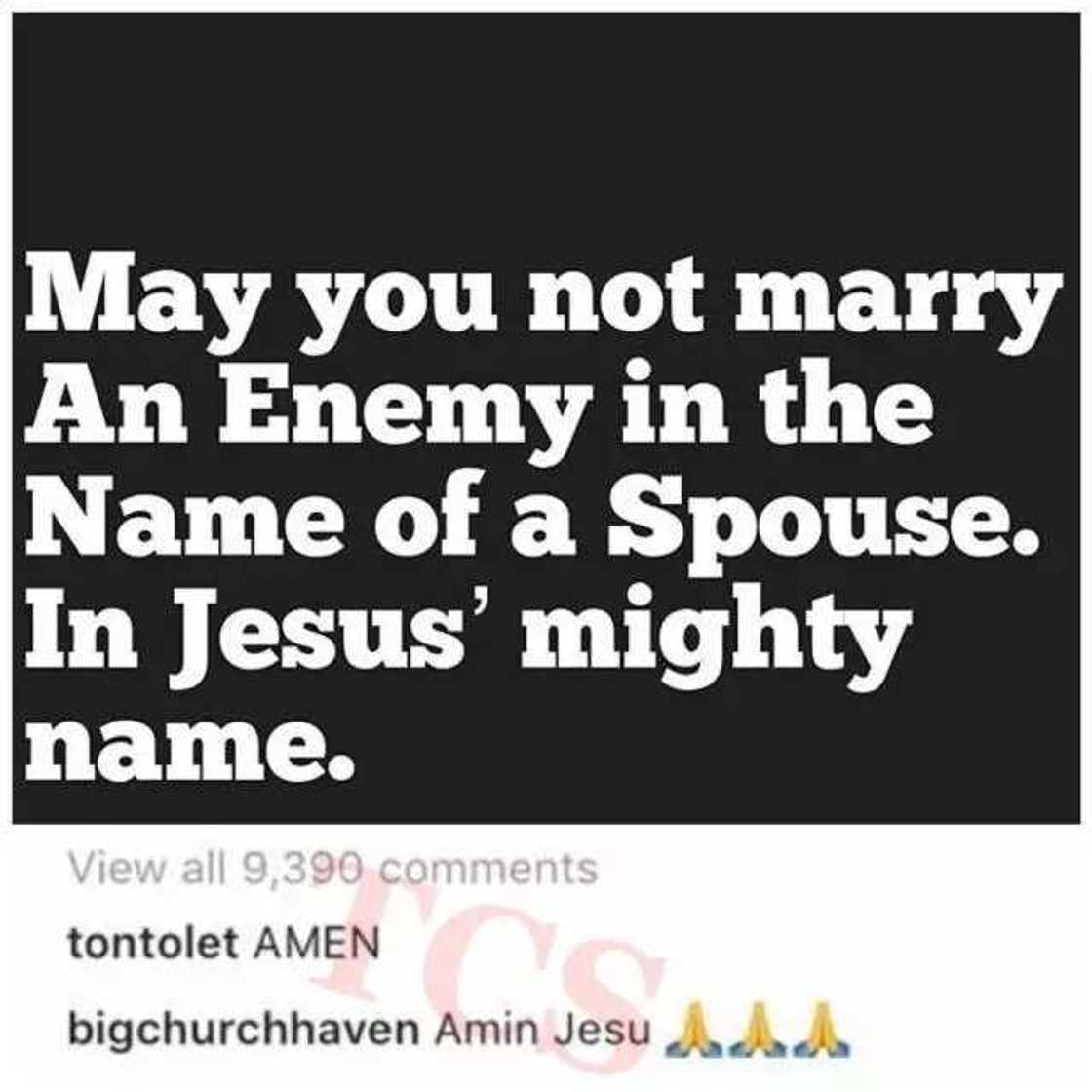 Tonto Dikeh and Churchill are just shades of petty (photo) Tonto Dikeh and Churchill are just shades of petty (photo)