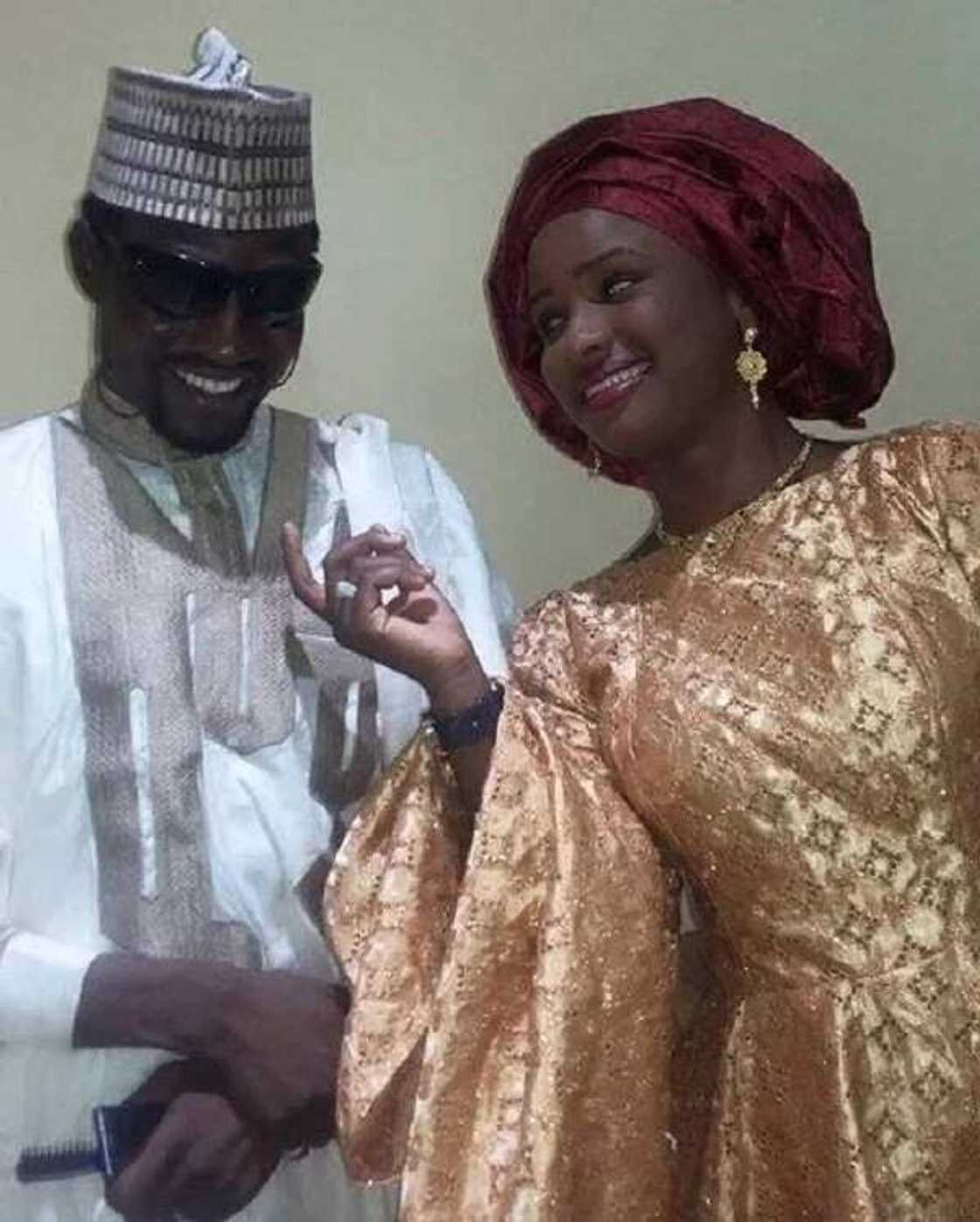 Dandalin Kannywood: Mawaki Nura M. Inuwa ya samu karuwar da namiji Dandalin Kannywood: Mawaki Nura M. Inuwa ya samu karuwar da namiji