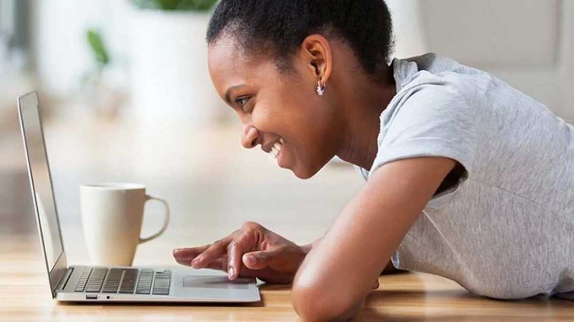 Woman shops online Woman shops online
