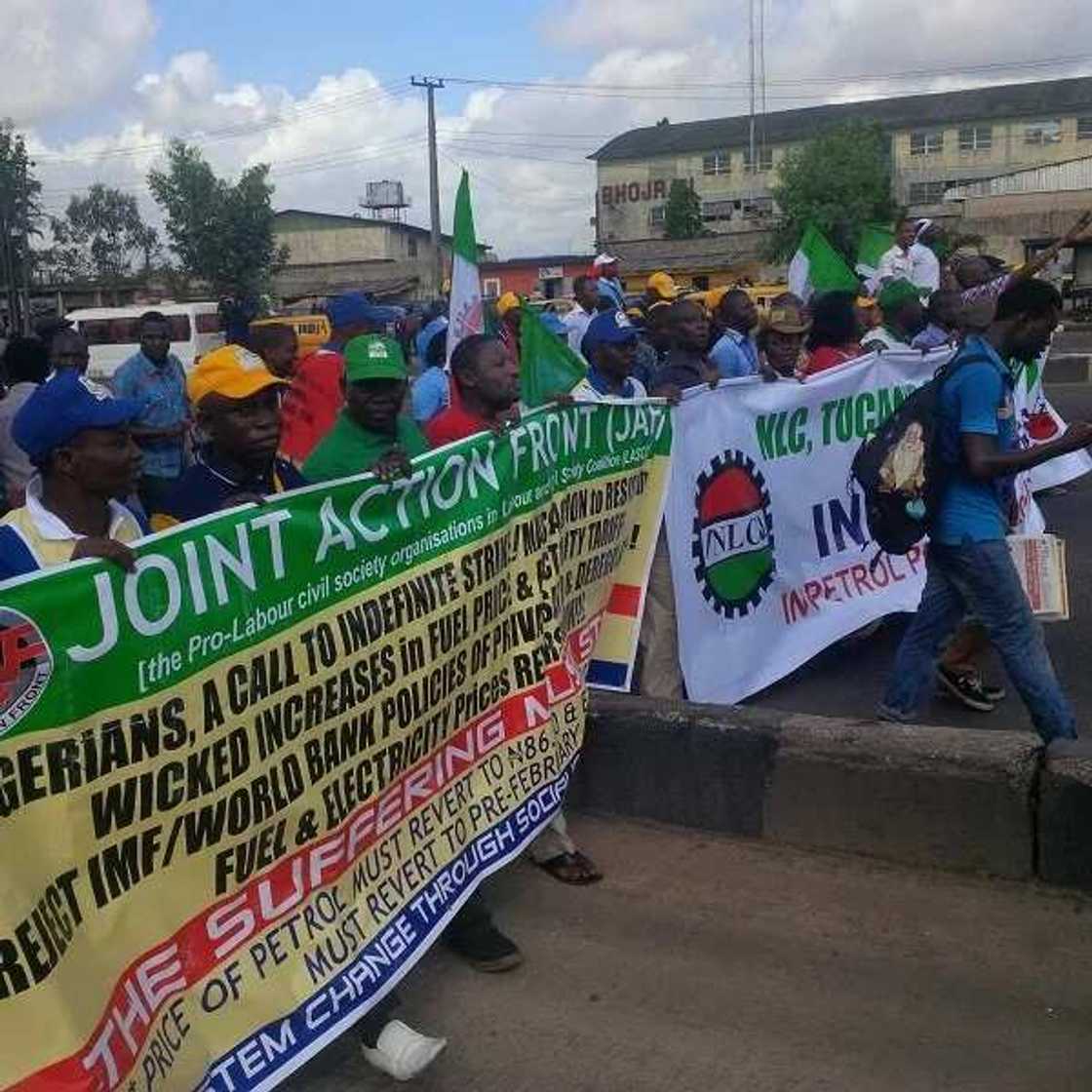 NLC members, police clash (photos) NLC members, police clash (photos)