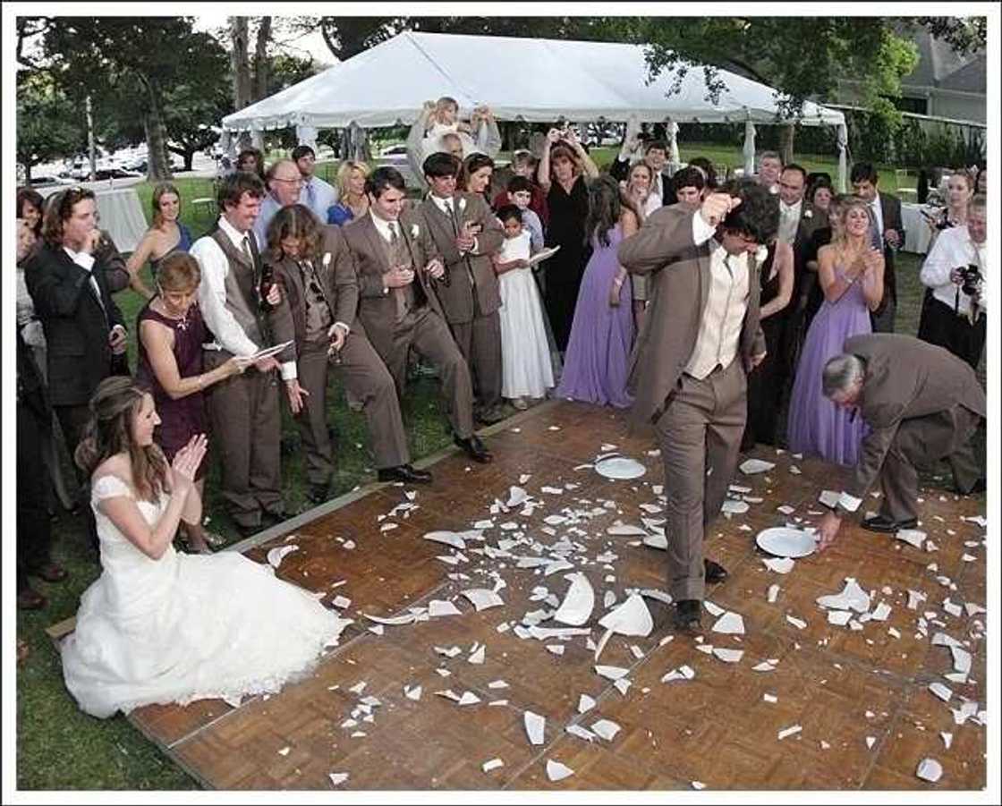 Top 10 most weird wedding traditions of the world