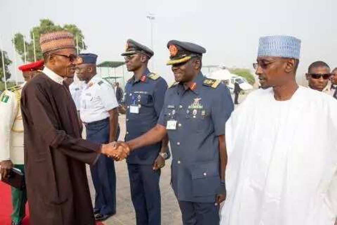 Buhari departs Nigeria for Kenya (see photos) Buhari departs Nigeria for Kenya (see photos)