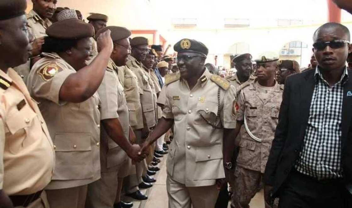 Jerin sunayen hukumomin tsaro a Najeriya, da ayyukansu Jerin sunayen hukumomin tsaro a Najeriya, da ayyukansu