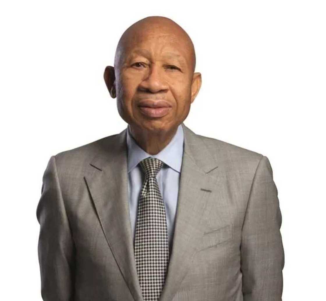 Manyan masu arziki 10 a Najeriya da kiyasin dukiyarsu Manyan masu arziki 10 a Najeriya da kiyasin dukiyarsu