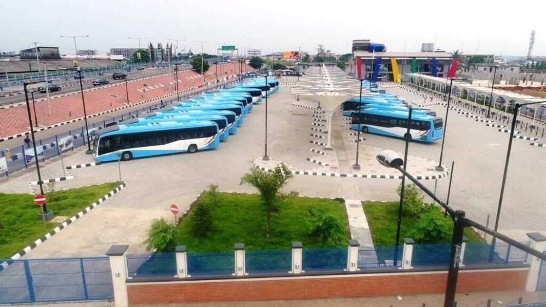 We have a plan for you - Lagos government tells danfo drivers, orders 820 new buses We have a plan for you - Lagos government tells danfo drivers, orders 820 new buses