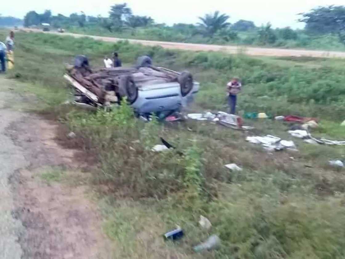 Reverend father, 4 others, survive after car somersaulted 3 times Reverend father, 4 others, survive after car somersaulted 3 times