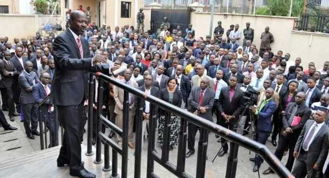 Magu makes special vow as EFCC celebrates success Magu makes special vow as EFCC celebrates success