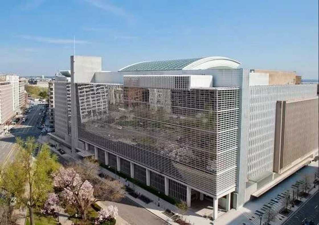 Bankin Duniya Bankin Duniya