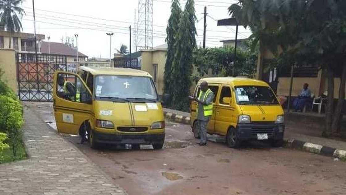 LIVE UPDATES: Governor Ambode casts his vote in Lagos LG polls (photos, video) LIVE UPDATES: Governor Ambode casts his vote in Lagos LG polls (photos, video)