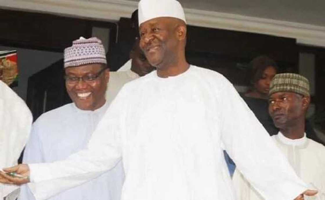 LABARI DA DUMI-DUMI: An saki tsohon gwamnan jihar Adamawa daga gidan yari LABARI DA DUMI-DUMI: An saki tsohon gwamnan jihar Adamawa daga gidan yari