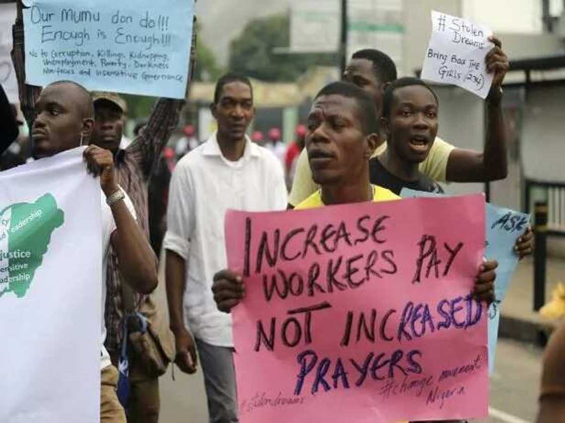 Fayose pays refunds over-deducted funds to teachers in Ekiti Fayose pays refunds over-deducted funds to teachers in Ekiti