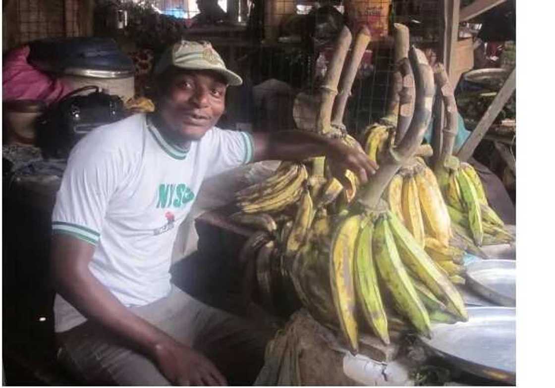 Grateful Nigerian corper shows off mother who educated him