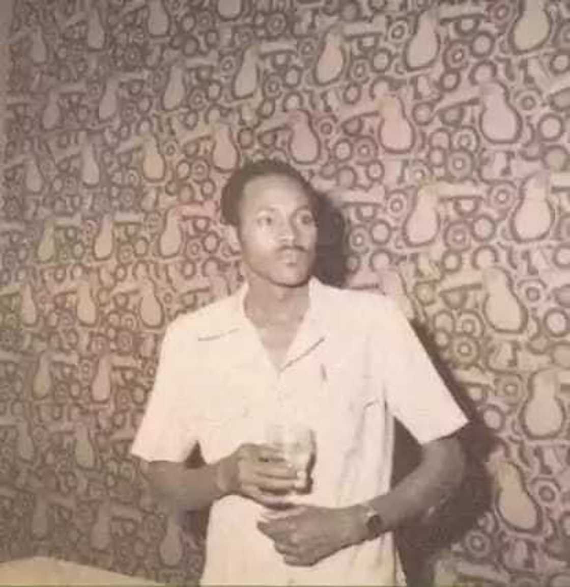 Jiya ba Yau ba: Hotuna 6 na shugaba Buhari Jiya ba Yau ba: Hotuna 6 na shugaba Buhari