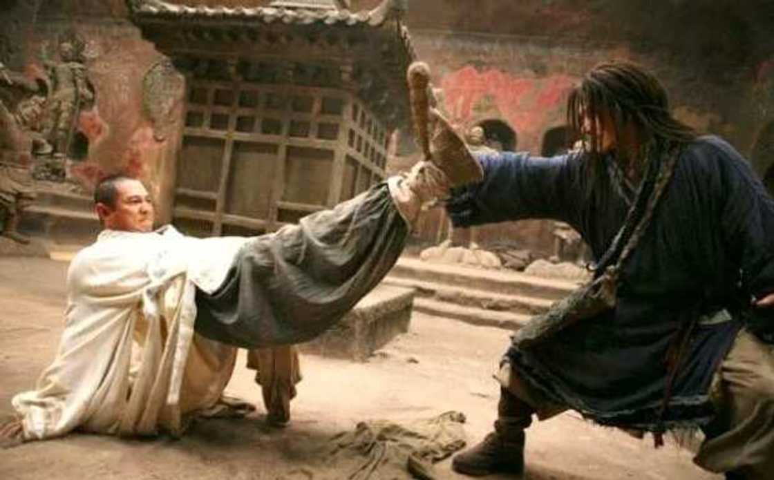 Dubi yadda shahararren jarumi Jet Li ya koma bayan gamuwa da wata cuta Dubi yadda shahararren jarumi Jet Li ya koma bayan gamuwa da wata cuta