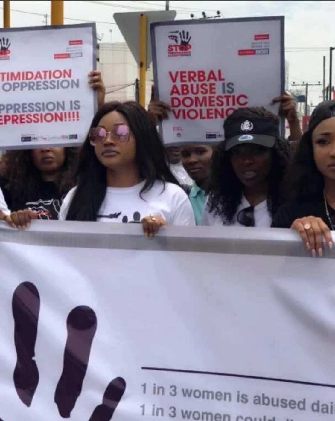 Tonto Dikeh, Mercy Aigbe and Ooni of Ife’s wife campaign against domestic violence (photos) Tonto Dikeh, Mercy Aigbe and Ooni of Ife’s wife campaign against domestic violence (photos)