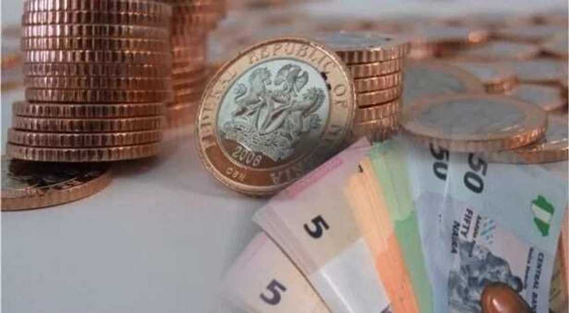 naira naira
