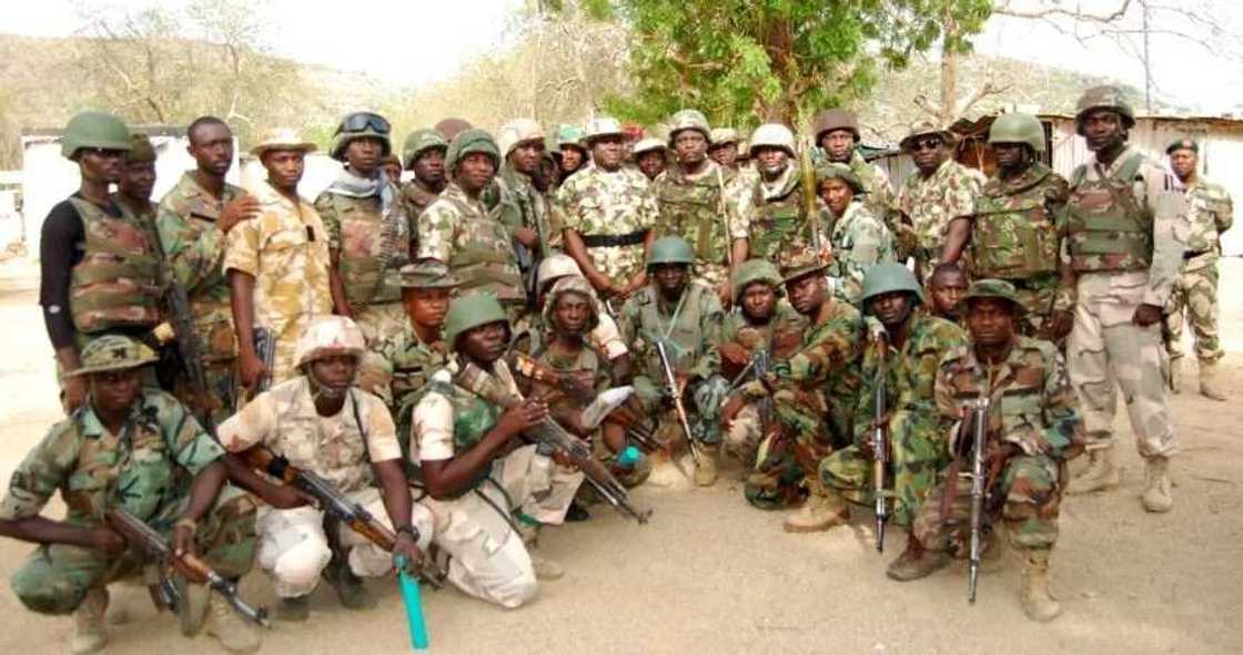 Sojoji sunyi sukuwar Sallah kansu wasu 'yan bindiga a jihar Benuwe Sojoji sunyi sukuwar Sallah kansu wasu 'yan bindiga a jihar Benuwe