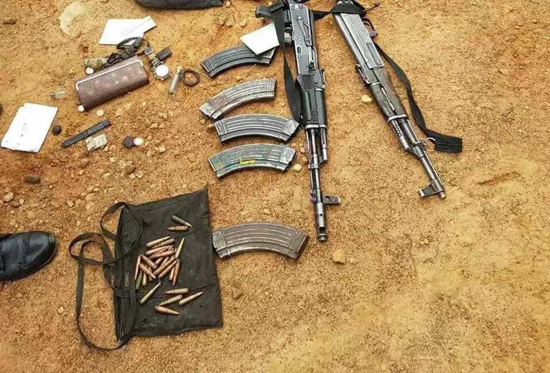 Sojoji sun kai ma barayin shanu hari a garin Tsafe, sun kashe shugabansu Sojoji sun kai ma barayin shanu hari a garin Tsafe, sun kashe shugabansu