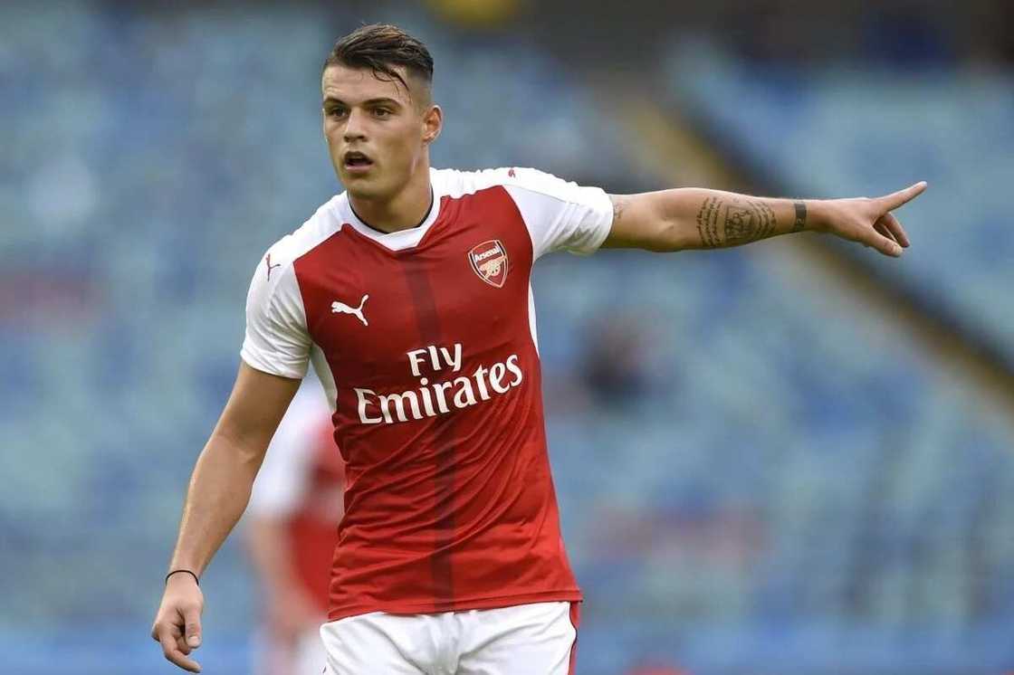 Dan wasan Arsenal Granit Xhaka ya shirya tsaf domin kafa tarihi a gasar EPL Dan wasan Arsenal Granit Xhaka ya shirya tsaf domin kafa tarihi a gasar EPL