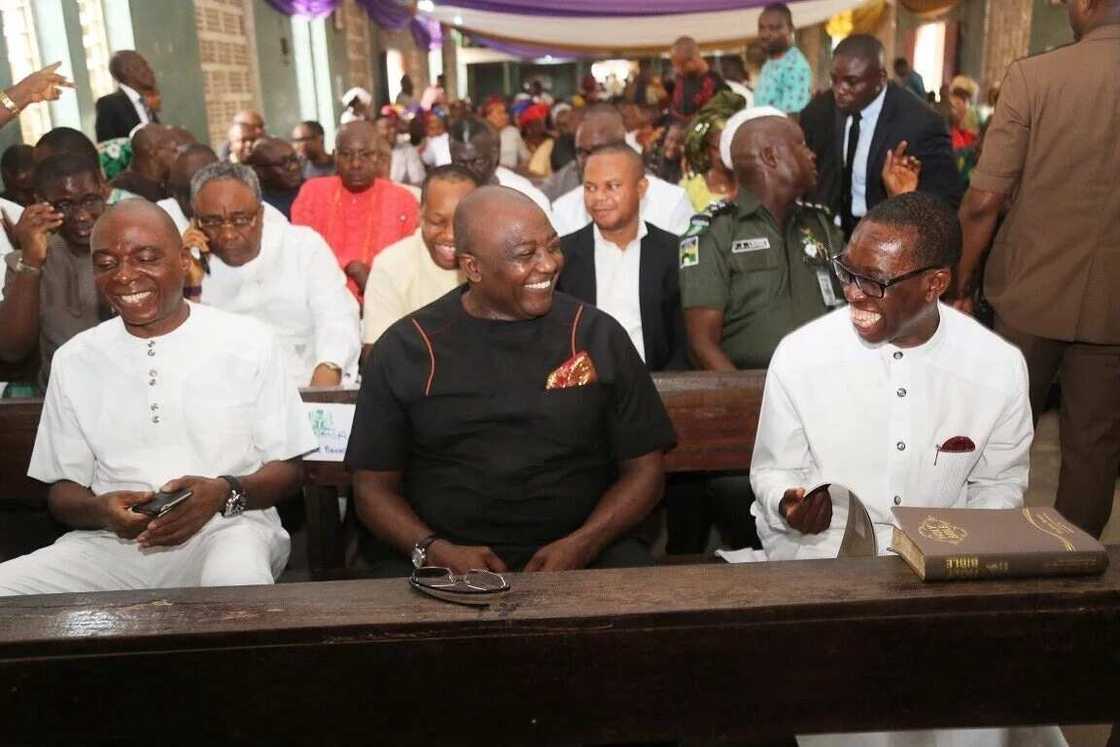 Faces at burial ceremony of late Senator Francis Spanner Okpozo (Photos) Faces at burial ceremony of late Senator Francis Spanner Okpozo (Photos)