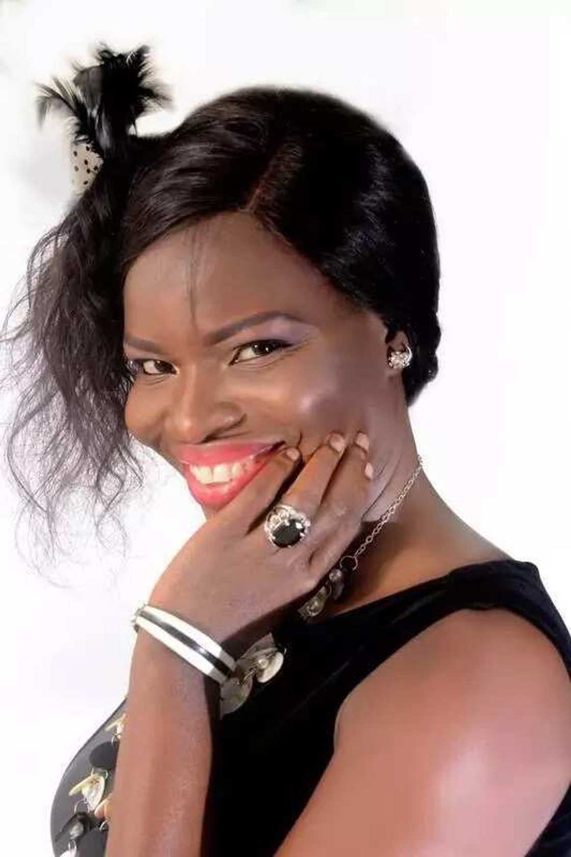 Azeezat: The voice, struggles, and eventual stardom Azeezat: The voice, struggles, and eventual stardom