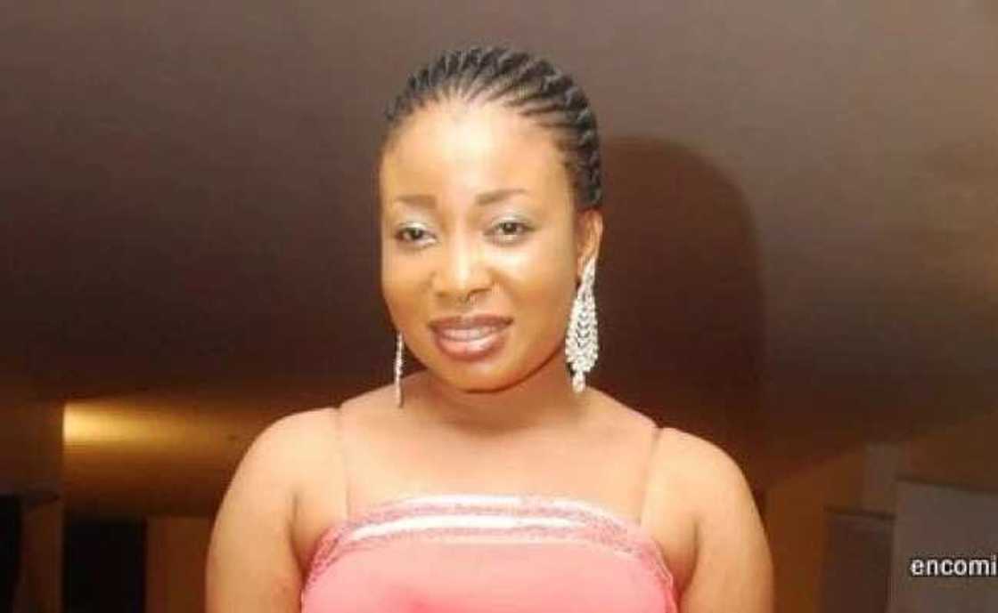 20 Nigerian Celebrities Who May Be Bleaching (PHOTOS) 20 Nigerian Celebrities Who May Be Bleaching (PHOTOS)