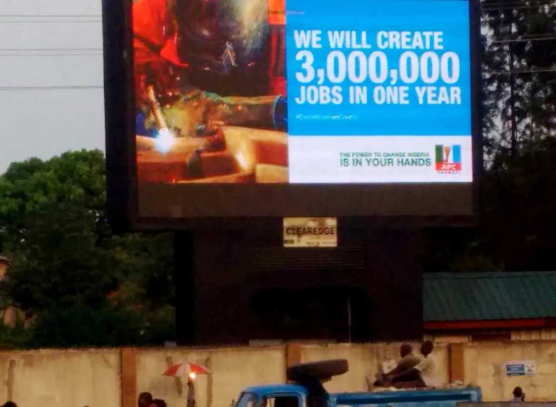 10 fantastically unbelievable campaign promises Buhari made 10 fantastically unbelievable campaign promises Buhari made