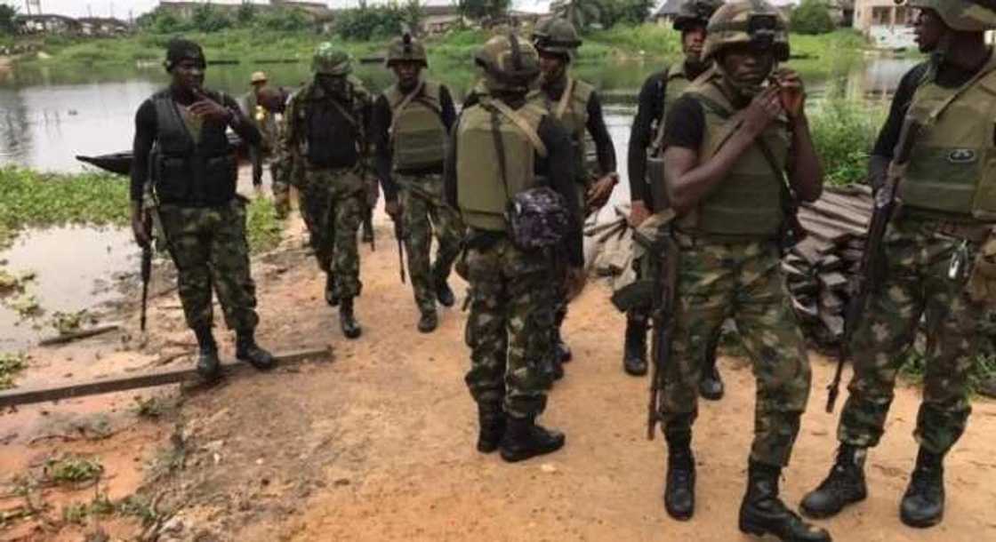 Sojojin Najeriya sun tsare wani dan majalisa a kan rikicin jihar Filato Sojojin Najeriya sun tsare wani dan majalisa a kan rikicin jihar Filato