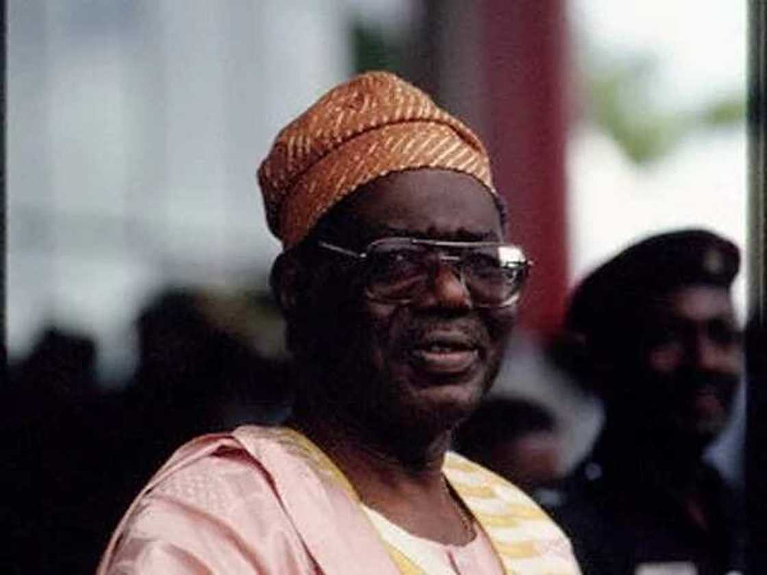 Ernest Shonekan (August 26, 1993 –November 17, 1993) Ernest Shonekan (August 26, 1993 –November 17, 1993)